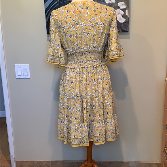 NWOT Max Studio floral dress  size med - Picture 6 of 9